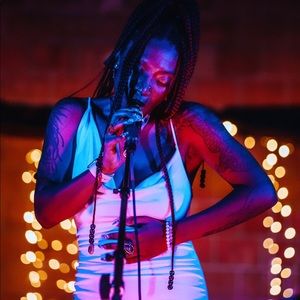 Meet your Posher, Sha